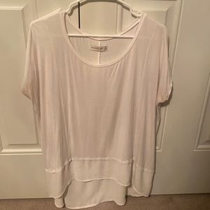 Hollister white shirt sleeve Medium flow shirt!